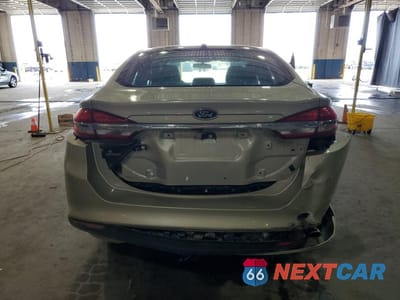 Zdjęcie 6 z 12 samochodu: 2017 FORD FUSION S VIN:3FA6P0G71HR378600 - miniatura
