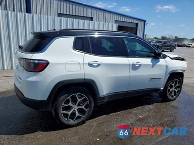 Trzecie zdjęcie samochodu z tyłu: 2024 JEEP COMPASS LIMITED VIN:3C4NJDCN2RT134266 - miniatura