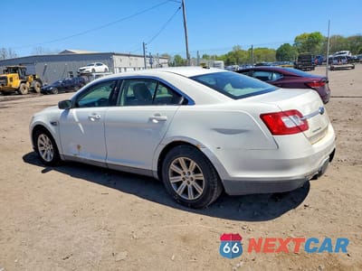 Drugie zdjęcie samochodu z przodu: 2010 FORD TAURUS SE VIN:1FAHP2DW3AG132256 - miniatura