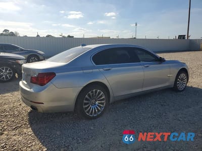 Trzecie zdjęcie samochodu z tyłu: 2013 BMW 740 LI VIN:WBAYE4C5XDDW22992 - miniatura