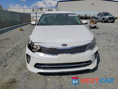Piąte zdjęcie samochodu w środku: 2018 KIA OPTIMA S VIN:5XXGT4L34JG234628 - miniatura