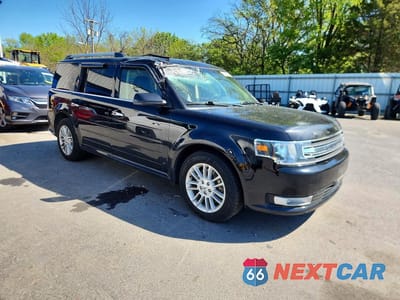 Czwarte zdjęcie samochodu z boku: 2019 FORD FLEX SEL VIN:2FMHK6C89KBA22853 - miniatura