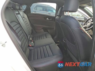 Zdjęcie 10 z 13 samochodu: 2023 KIA FORTE GT VIN:3KPF44AC5PE603607 - miniatura