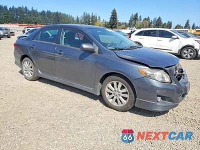 Czwarte zdjęcie samochodu z boku: 2010 TOYOTA COROLLA S VIN:2T1BU4EE4AC508939 - miniatura