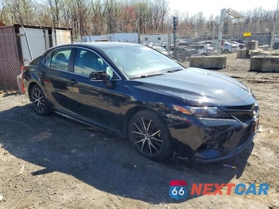 Czwarte zdjęcie samochodu z boku: 2022 TOYOTA CAMRY SE VIN:4T1G11AK9NU679425 - miniatura