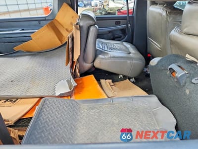 Zdjęcie 11 z 13 samochodu: 2002 CHEVROLET SUBURBAN K1500 VIN:1GNFK16Z42J294961 - miniatura