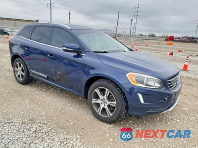 Czwarte zdjęcie samochodu z boku: 2015 VOLVO XC60 T6 PLATINUM VIN:YV4902RM1F2659837 - miniatura