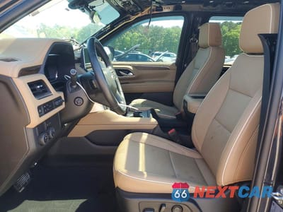 Zdjęcie 7 z 13 samochodu: 2023 CHEVROLET TAHOE C1500 PREMIER VIN:1GNSCSKD7PR116546 - miniatura