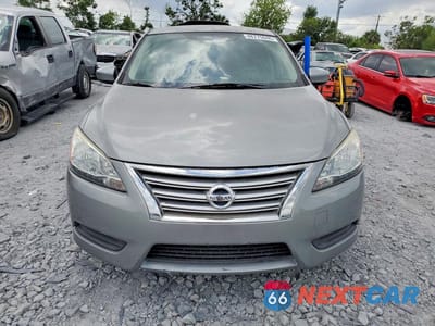 Piąte zdjęcie samochodu w środku: 2014 NISSAN SENTRA SV VIN:3N1AB7AP8EY268488 - miniatura