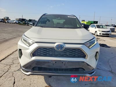 Piąte zdjęcie samochodu w środku: 2021 TOYOTA RAV4 PRIME XSE VIN:JTMEB3FV4MD049785 - miniatura
