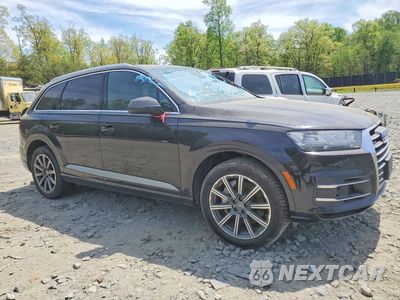 Czwarte zdjęcie samochodu z boku: 2017 AUDI Q7 PREMIUM PLUS VIN:WA1LAAF7XHD033137 - miniatura
