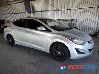 Czwarte zdjęcie samochodu z boku: 2016 HYUNDAI ELANTRA SE VIN:5NPDH4AE8GH717240 - miniatura