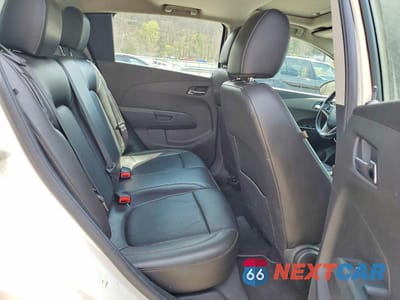 Zdjęcie 11 z 12 samochodu: 2015 CHEVROLET SONIC LTZ VIN:1G1JE6SB2F4180826 - miniatura