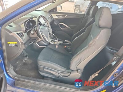 Zdjęcie 7 z 13 samochodu: 2017 HYUNDAI VELOSTER BASE VIN:KMHTC6AD4HU311553 - miniatura