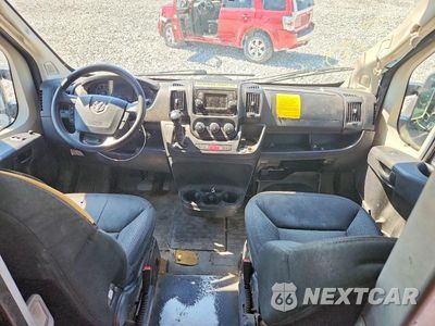Zdjęcie 8 z 12 samochodu: 2020 RAM PROMASTER 3500 DELIVERY VAN VIN:3C6URVJG2LE140957 - miniatura