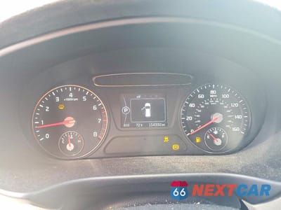 Zdjęcie 9 z 13 samochodu: 2016 KIA SORENTO LX VIN:5XYPG4A3XGG027043 - miniatura