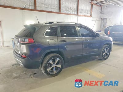Trzecie zdjęcie samochodu z tyłu: 2019 JEEP CHEROKEE LIMITED VIN:1C4PJMDX1KD268688 - miniatura