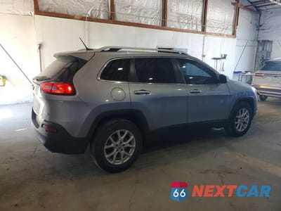 Trzecie zdjęcie samochodu z tyłu: 2015 JEEP CHEROKEE LATITUDE VIN:1C4PJMCS0FW757275 - miniatura