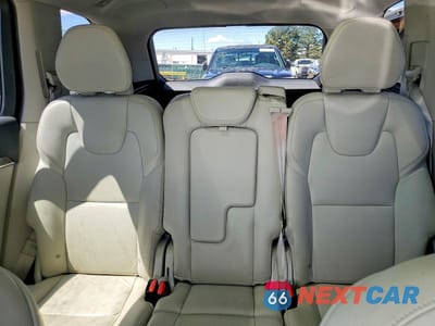 Zdjęcie 10 z 13 samochodu: 2017 VOLVO XC90 T5 VIN:YV4102XK9H1138579 - miniatura
