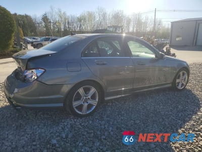 Trzecie zdjęcie samochodu z tyłu: 2010 MERCEDES-BENZ C 300 4MATIC VIN:WDDGF8BB1AR128339 - miniatura