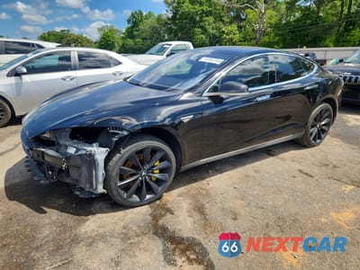 2013 TESLA MODEL S 5YJSA1DP4DFP26048 - główne zdjęcie licytacji z USA - miniatura