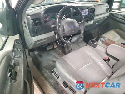 Zdjęcie 8 z 12 samochodu: 2006 FORD F250 SUPER DUTY VIN:1FTSX21P26EC67437 - miniatura
