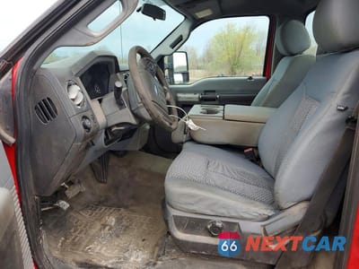 Zdjęcie 7 z 11 samochodu: 2014 FORD F550 SUPER DUTY VIN:1FDUF5GY0EEA61296 - miniatura