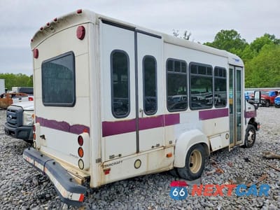 Czwarte zdjęcie samochodu z boku: 2014 FORD ECONOLINE E350 SUPER DUTY CUTAWAY VAN VIN:1FDEE3FL0EDA13420 - miniatura