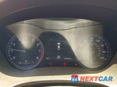 Zdjęcie 9 z 12 samochodu: 2017 GENESIS G80 VIN:KMHGN4JE3HU178261 - miniatura