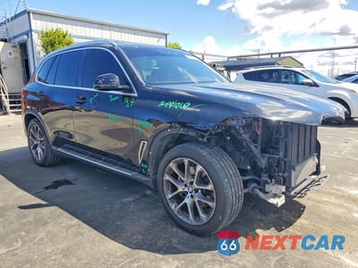 Czwarte zdjęcie samochodu z boku: 2023 BMW X5 SDRIVE 40I VIN:5UXCR4C09P9P56033 - miniatura