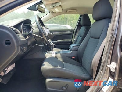 Zdjęcie 7 z 13 samochodu: 2022 CHRYSLER 300 TOURING VIN:2C3CCAAG3NH162931 - miniatura