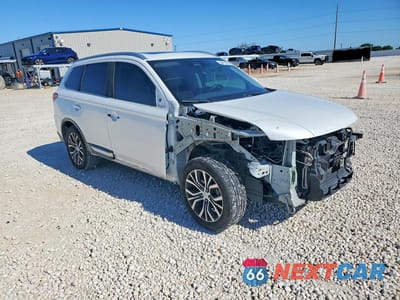 Czwarte zdjęcie samochodu z boku: 2017 MITSUBISHI OUTLANDER SE VIN:JA4AD3A33HZ058494 - miniatura