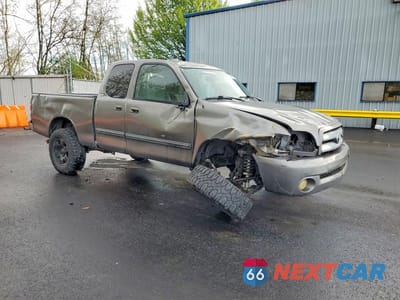 Czwarte zdjęcie samochodu z boku: 2004 TOYOTA TUNDRA ACCESS CAB SR5 VIN:5TBBT441X4S443892 - miniatura