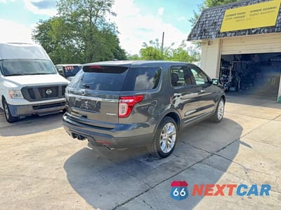 Czwarte zdjęcie samochodu z boku: 2015 FORD EXPLORER LIMITED VIN:1FM5K7F87FGB56425 - miniatura