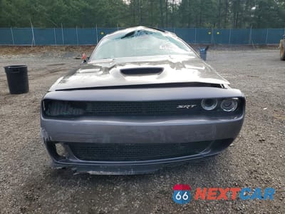 Piąte zdjęcie samochodu w środku: 2017 DODGE CHALLENGER SRT HELLCAT VIN:2C3CDZC92HH508515 - miniatura
