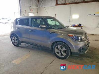 Czwarte zdjęcie samochodu z boku: 2018 KIA SOUL BASE VIN:KNDJN2A21J7585519 - miniatura
