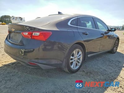 Trzecie zdjęcie samochodu z tyłu: 2017 CHEVROLET MALIBU LT VIN:1G1ZE5STXHF194390 - miniatura