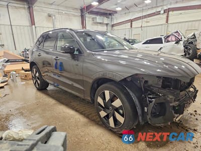 Czwarte zdjęcie samochodu z boku: 2024 VOLVO XC60 ULTIMATE VIN:YV4H60DM1R1723956 - miniatura