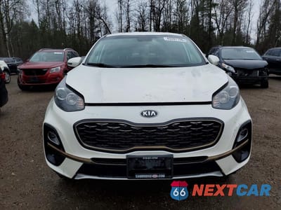 Piąte zdjęcie samochodu w środku: 2020 KIA SPORTAGE LX VIN:KNDPMCAC6L7824223 - miniatura