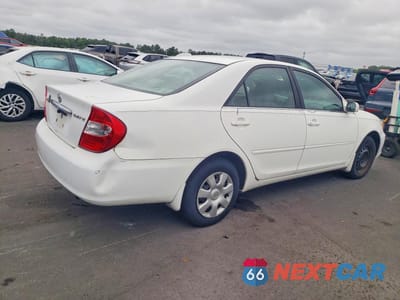 Trzecie zdjęcie samochodu z tyłu: 2003 TOYOTA CAMRY LE VIN:4T1BE32K43U229641 - miniatura