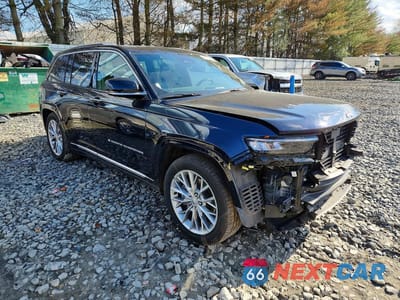 Czwarte zdjęcie samochodu z boku: 2024 JEEP GRAND CHEROKEE SUMMIT 4XE VIN:1C4RJYE69R8923110 - miniatura