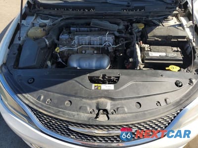 Zdjęcie 11 z 12 samochodu: 2015 CHRYSLER 200 LIMITED VIN:1C3CCCAB5FN632689 - miniatura