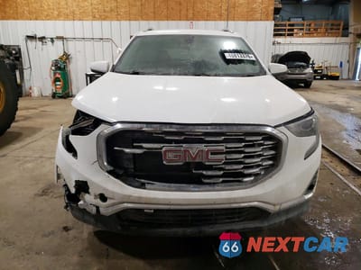 Piąte zdjęcie samochodu w środku: 2019 GMC TERRAIN SLT VIN:3GKALVEV2KL384130 - miniatura