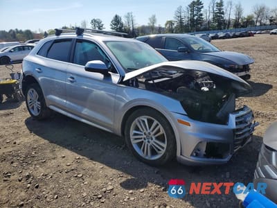 Czwarte zdjęcie samochodu z boku: 2019 AUDI Q5 PREMIUM PLUS VIN:WA1BNAFY6K2096151 - miniatura