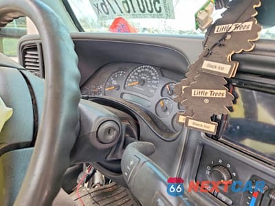 Zdjęcie 9 z 11 samochodu: 2006 CHEVROLET SILVERADO K3500 VIN:1GBJK39D36E257689 - miniatura