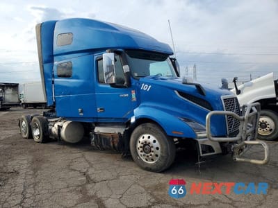 2021 VOLVO VNL SEMI TRUCK 4V4NC9EH1MN269539 - główne zdjęcie licytacji z USA - miniatura