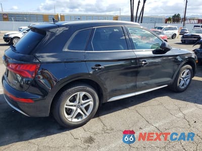 Trzecie zdjęcie samochodu z tyłu: 2018 AUDI Q5 PREMIUM VIN:WA1ANAFY6J2184904 - miniatura