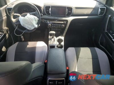 Zdjęcie 8 z 13 samochodu: 2019 KIA SPORTAGE EX VIN:KNDPN3AC8K7607686 - miniatura