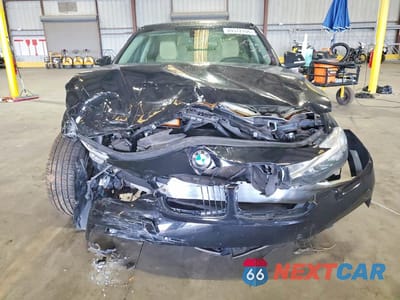 Piąte zdjęcie samochodu w środku: 2016 BMW 320 I VIN:WBA8E1G54GNT37583 - miniatura