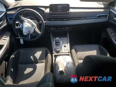 Zdjęcie 8 z 12 samochodu: 2022 MITSUBISHI OUTLANDER ES VIN:JA4J4TA82NZ040186 - miniatura